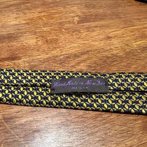 Barbara Blank Handmade Tie - Picture 3 of 3